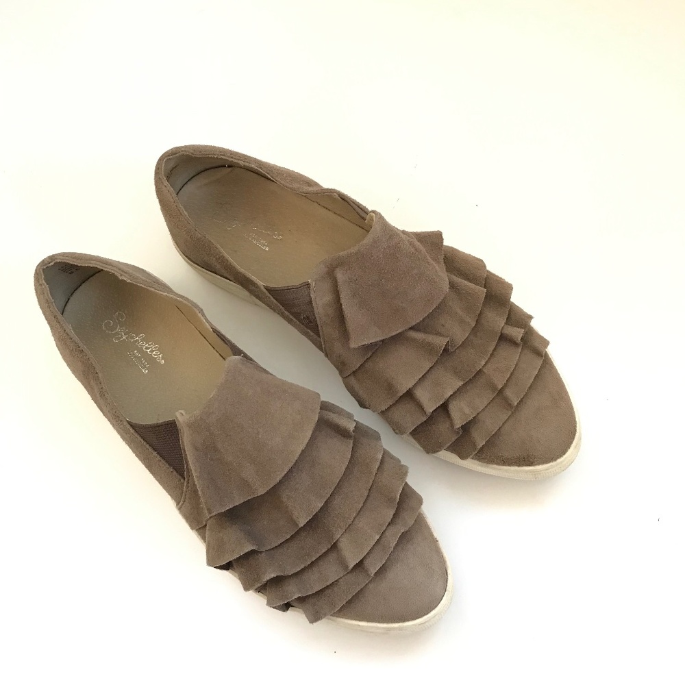 Seychelles Taupe Ruffle Slip-On Sneakers